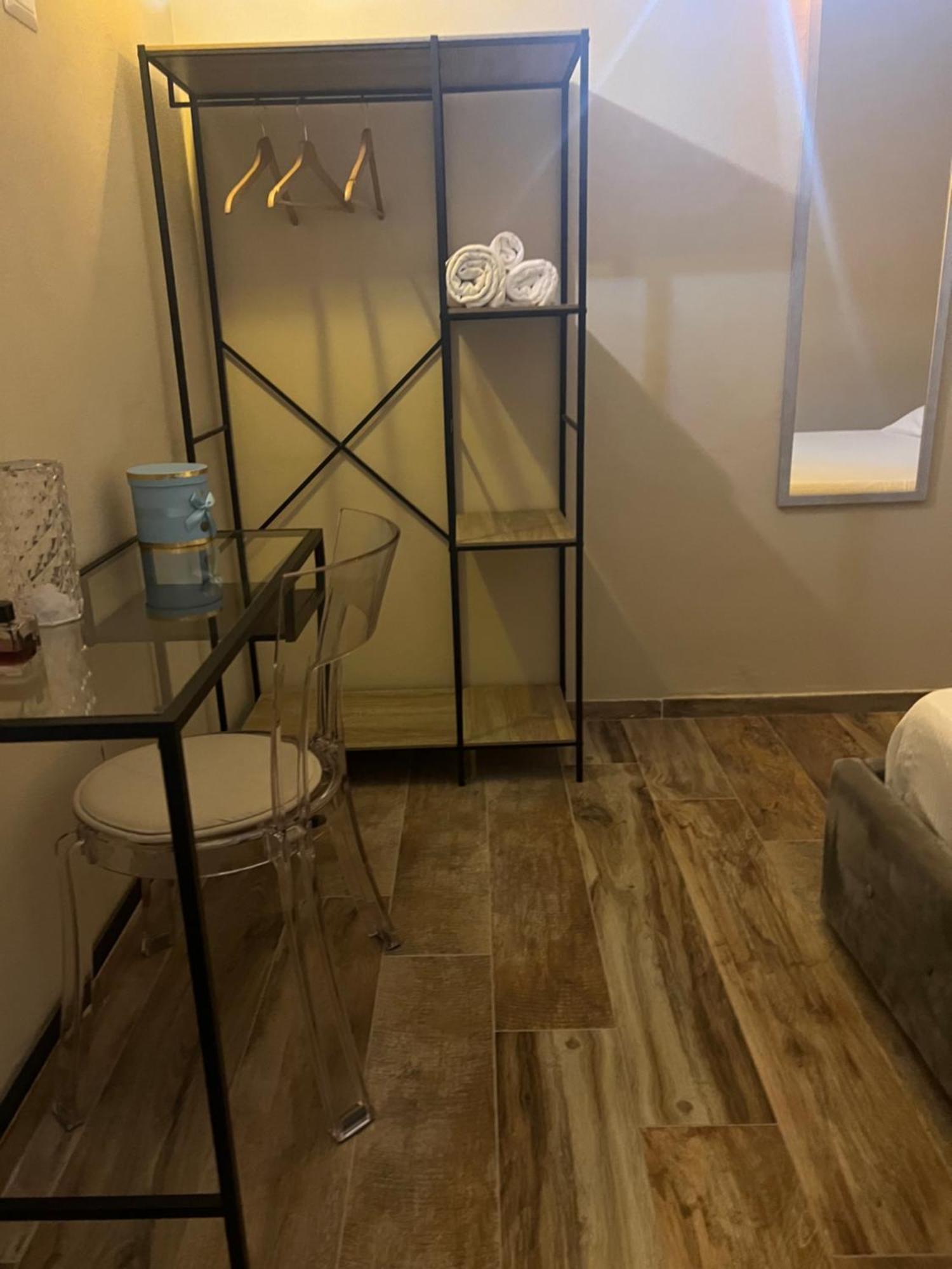 A Due Passi Da Hotell Formia Exteriör bild